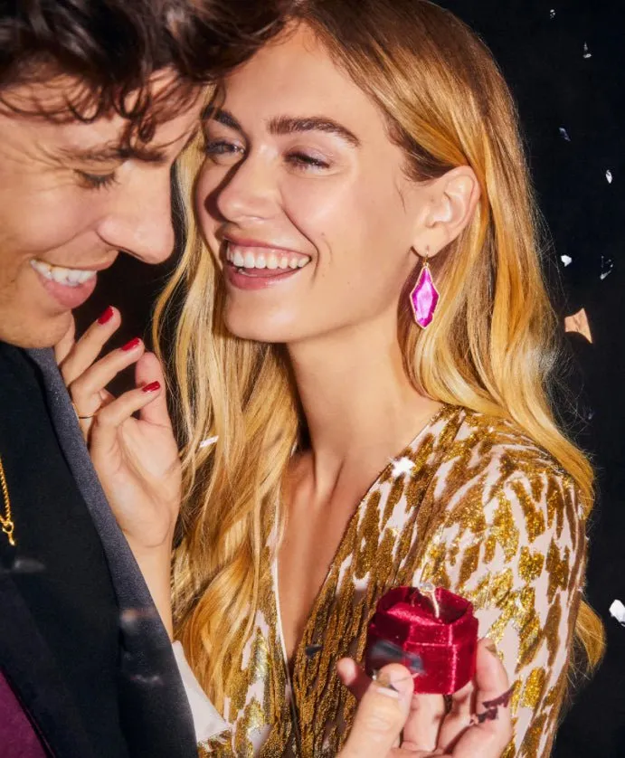 Earrings KENDRA SCOTT KENDRA SCOTT Evelyn Gold Drop Earrings in Dark Magenta Illusion 9608875457