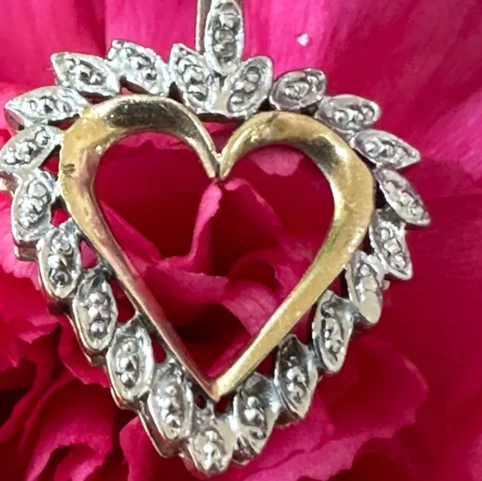 10 Karat Yellow White Heart Pendant 44500156 ONeills Estate Jewelry Necklaces