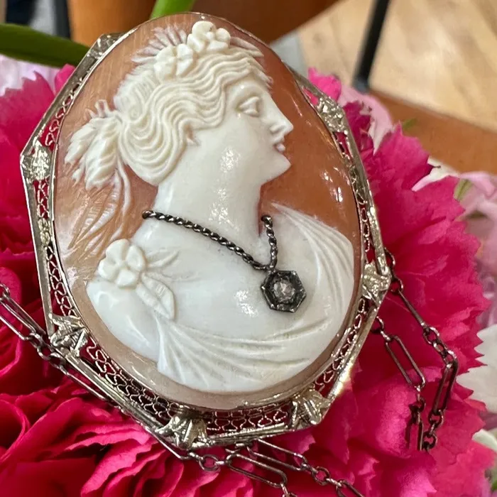 ONeills Estate Jewelry Necklaces 14 Karat white gold cameo necklace with a hand made sterling silver chain 54600210 ONeills Estate Jewelry Necklaces 14 Karat white gold cameo necklace with a hand made sterling silver chain 54600210