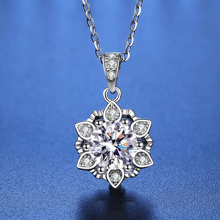Trendolla Jewelry Necklaces Snowflake Pendant Moissanite S925 Sterling Silver Necklace