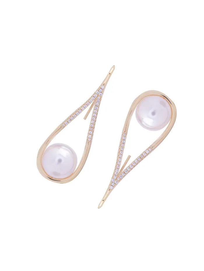 Curio Cottage Earrings Hop a pearl Hoop Earrings Curio Cottage Earrings Hop a pearl Hoop Earrings