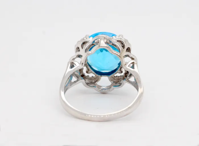 FULLERS PURCHASE FROM PUBLIC Rings Estate 10KW 600 Ct Blue Topaz and Diamond Ring FULLERS PURCHASE FROM PUBLIC Rings Estate 10KW 600 Ct Blue Topaz and Diamond Ring