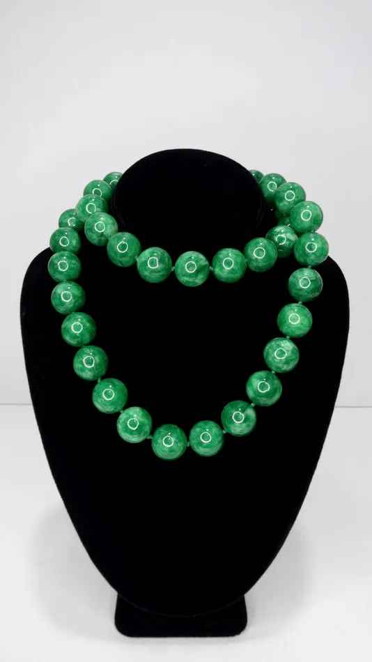 Jade Necklace Vintage by Misty Necklaces