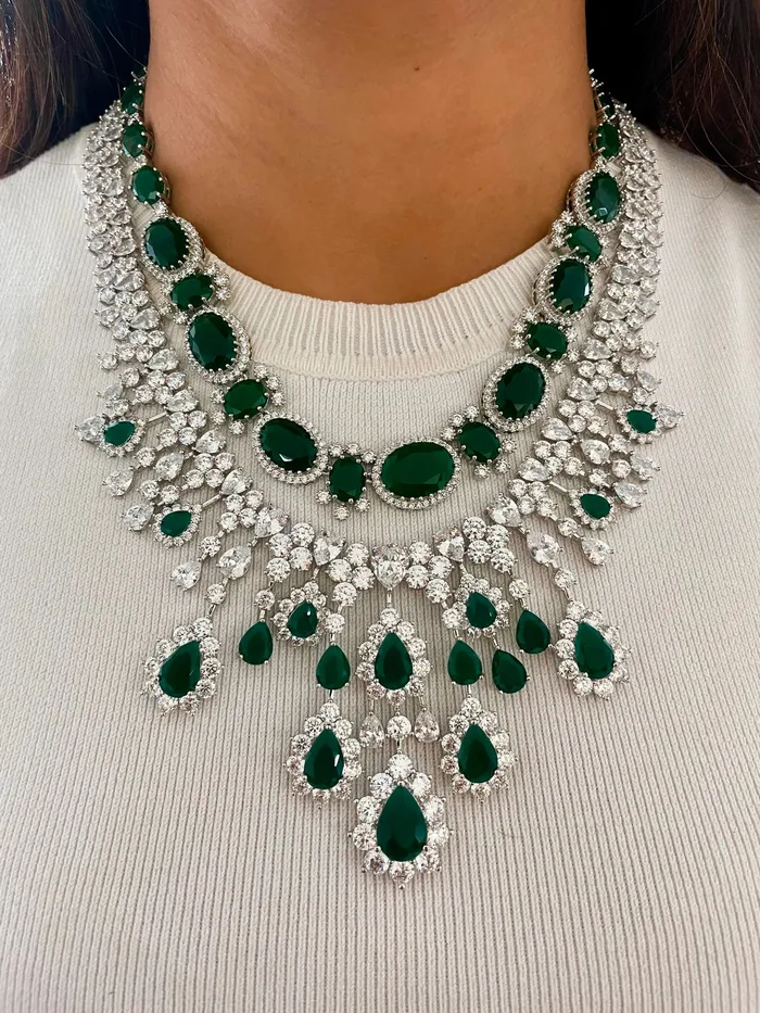 Necklaces Maharani Emerald Oval Diamond Detail Line Necklace Set Rose Diamond Emerald Drops Necklace Set PRERTO ECOMMERCE PRIVATE LIMITED Necklaces Maharani Emerald Oval Diamond Detail Line Necklace Set Rose Diamond Emerald Drops Necklace Set PRERTO ECOMMERCE PRIVATE LIMITED