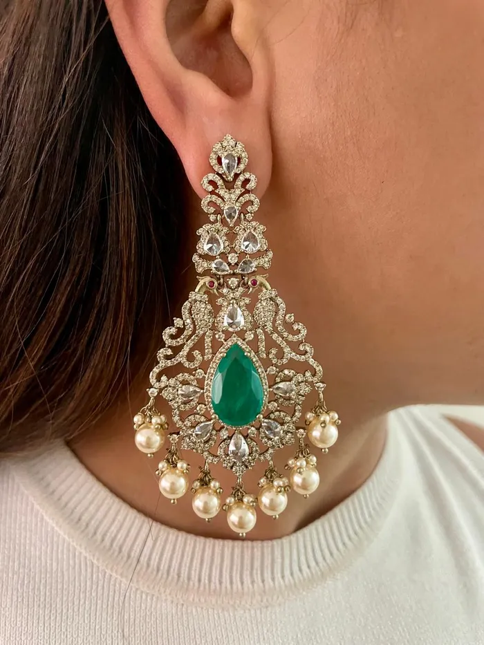 PRERTO ECOMMERCE PRIVATE LIMITED Rana Layer Emerald Kundan Pearl Drop Necklace Ste Necklace Earrings Necklaces