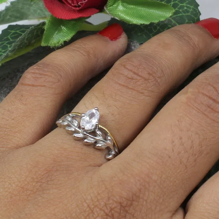 Rings Karizma Jewels Leaf Two tone 925 Sterling Silver white CZ women finger ring size 6 Rings Karizma Jewels Leaf Two tone 925 Sterling Silver white CZ women finger ring size 6