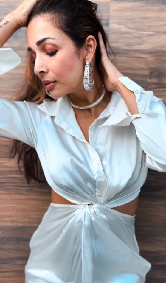 Talia Abundance Set Earrings Necklace PRERTO ECOMMERCE PRIVATE LIMITED Earrings Talia Abundance Set Earrings Necklace PRERTO ECOMMERCE PRIVATE LIMITED Earrings