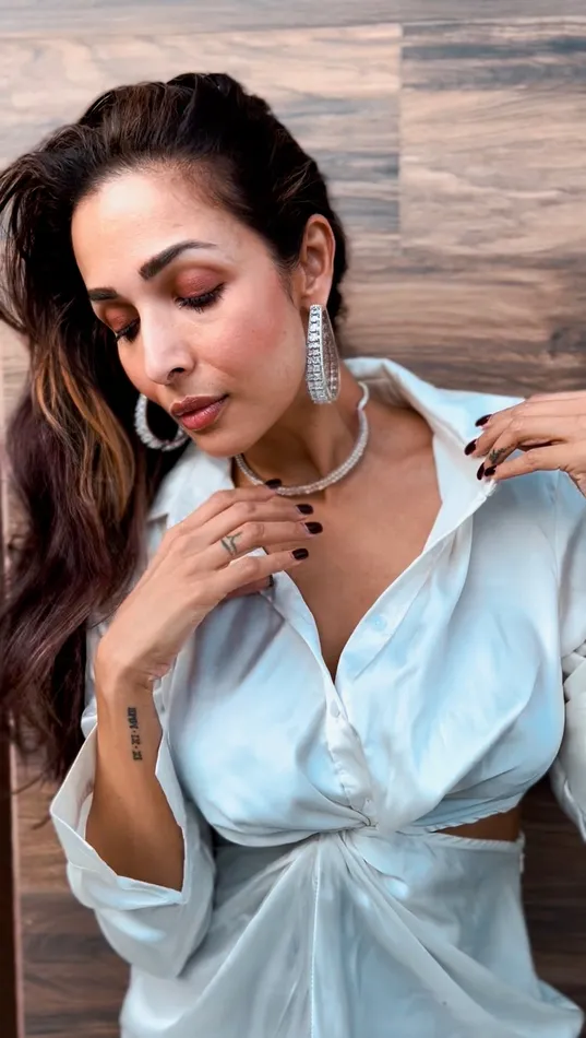 Talia Abundance Set Earrings Necklace PRERTO ECOMMERCE PRIVATE LIMITED Earrings