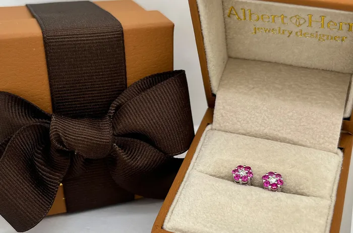 Albert Hern Earrings Earrings 18kt Gold Petite Flowers Gemstones Diamonds Studs Albert Hern Earrings Earrings 18kt Gold Petite Flowers Gemstones Diamonds Studs