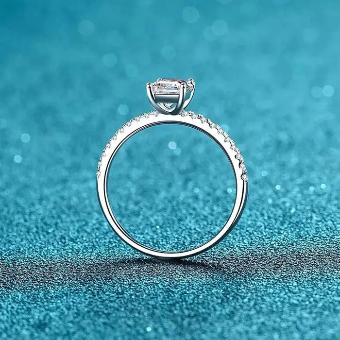 Alibaba Rings Emerald Cut D VVS Moissanite Engagement Ring 1ct or 2ct