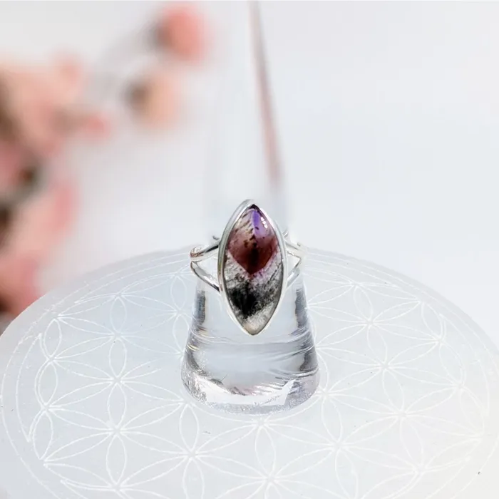 Bliss Crystals Rings Super 7 Sz 8 SS Marquis Ring LV6974