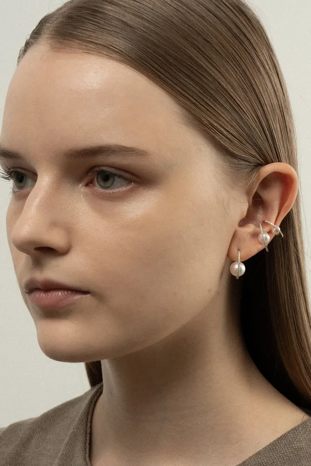 Earrings PRMAL Pearl Oval Earring M Earrings PRMAL Pearl Oval Earring M