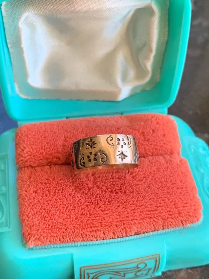 Love Vintage Paris Rings Engraved Rose Gold Band Cigar Band Patterned Ring 10k Gold Wedding Band Antique