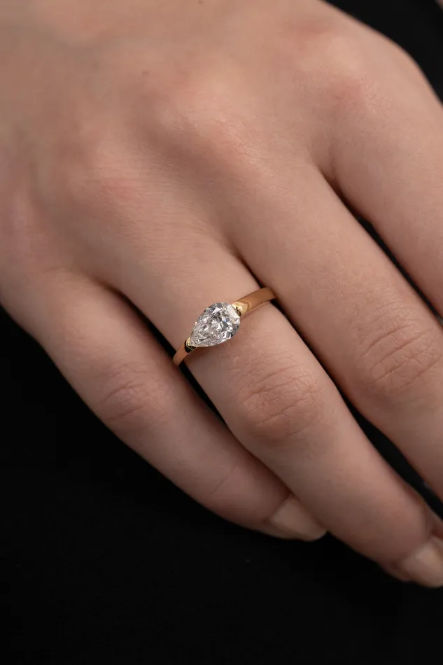 PRMAL Rings Facet 1ct Pear Ring Bridal Edition PRMAL Rings Facet 1ct Pear Ring Bridal Edition