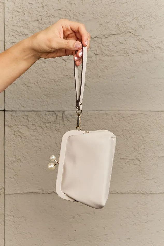 Earrings Nicole Lee USA Elise Pearl Coin Purse Trendsi