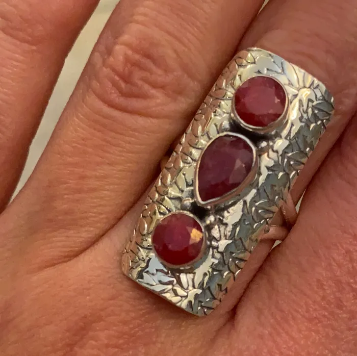Rings Sophiareneboutique Sterling Silver Three Stone Hammered Silver Ring