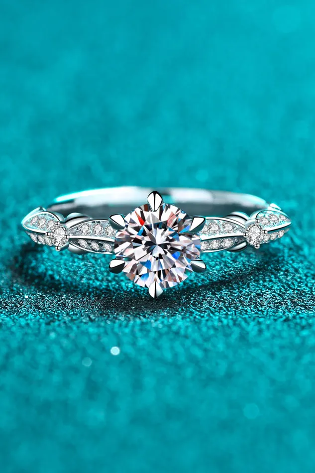Trendsi 925 Sterling Silver Inlaid Moissanite 6Prong Ring Rings